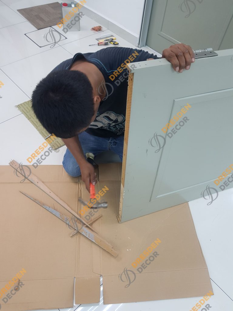 Installation in progress.