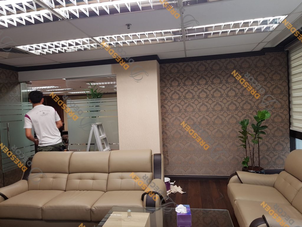 Paris Gallery Office — Completed