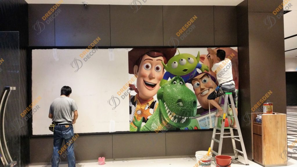 Amerin Mall Cinema. Installation in progress.