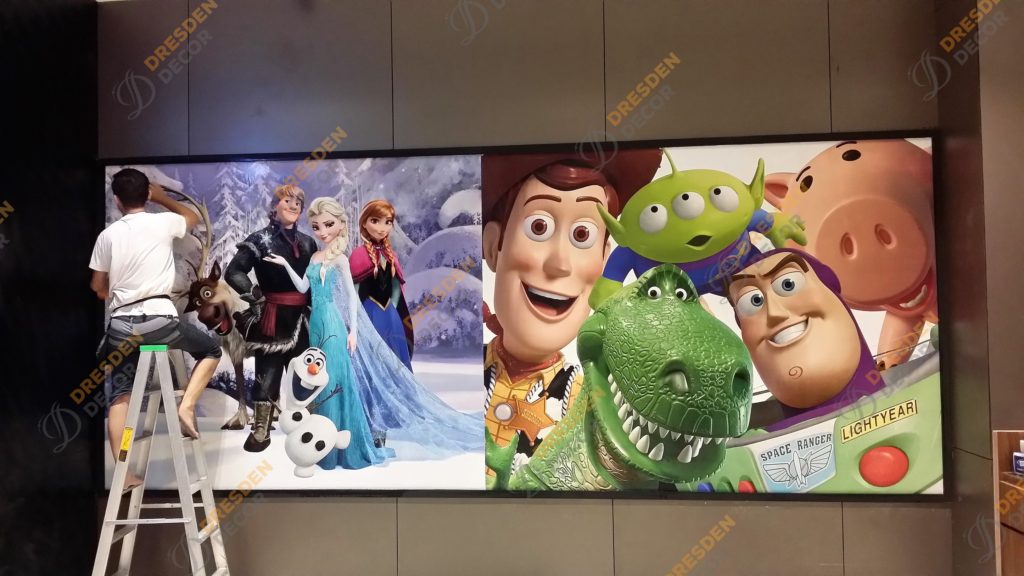 Amerin Mall Cinema. Installation in progress.